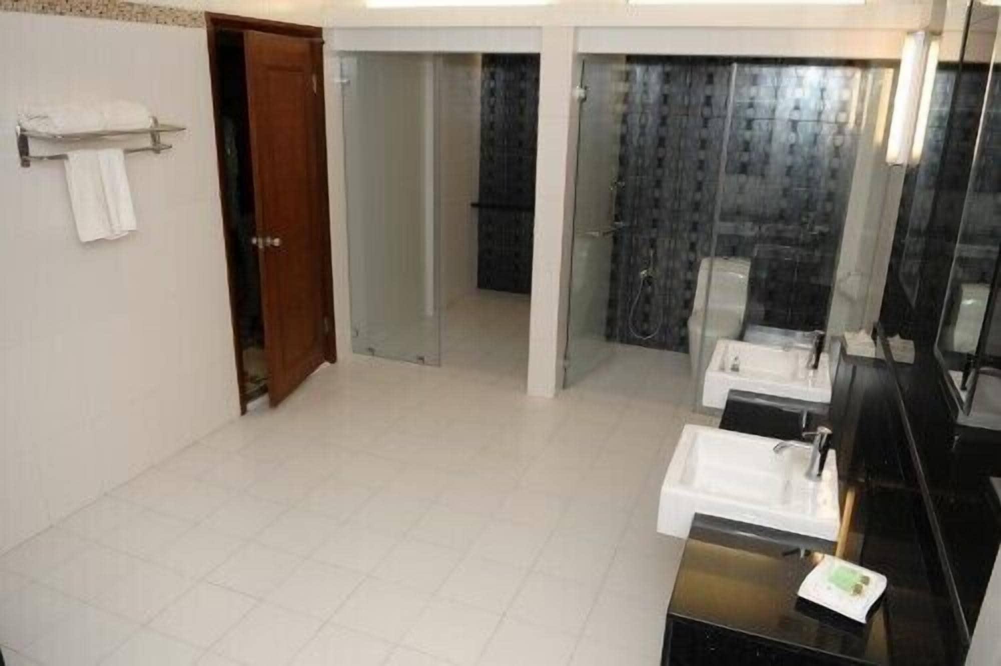 Hotel Seri Malaysia Lawas Eksteriør billede