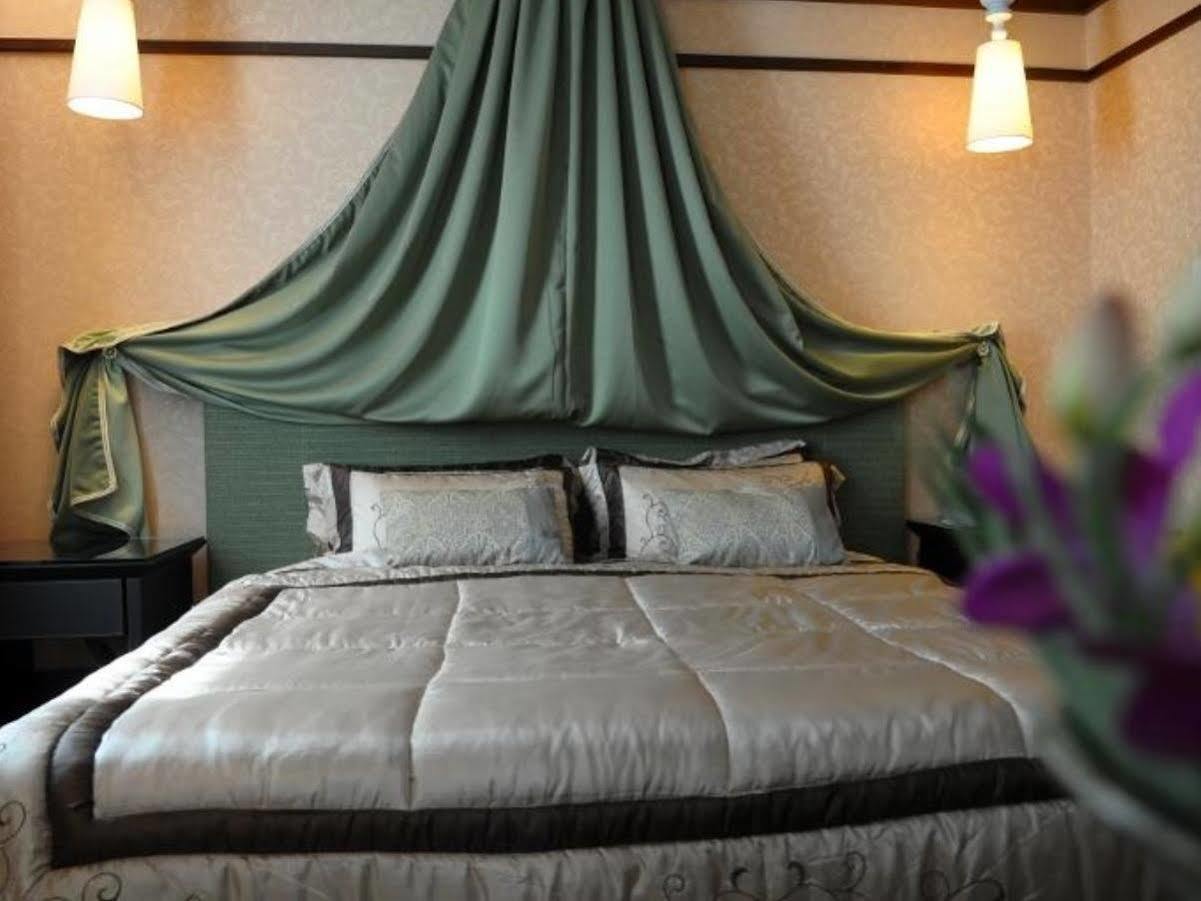 Hotel Seri Malaysia Lawas Eksteriør billede
